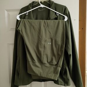 Under Armour Women's Olive Performance Jacket And Leggings Set